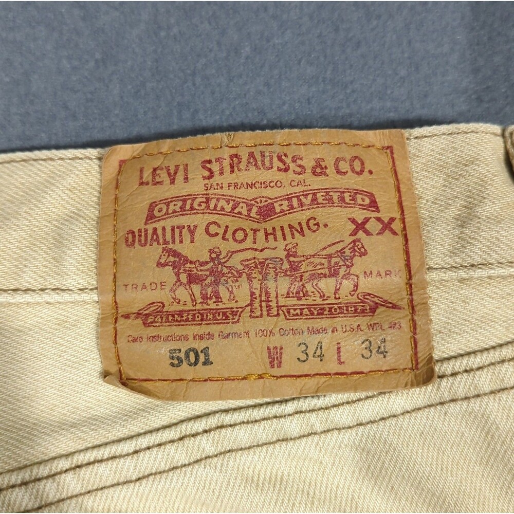 Levi's VTG Jeans Men's 34x34 Beige 501 Straight Button Fly Made In USA 90s